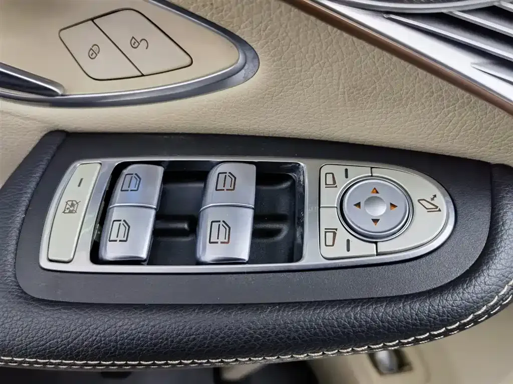 Mercedes-Benz EQC 2021 из CN, фото 9