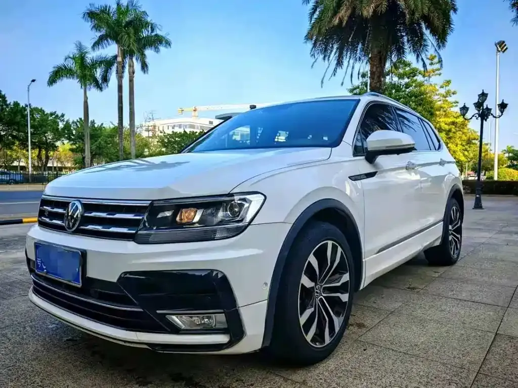 Volkswagen Tiguan L 2021 из CN, фото 1