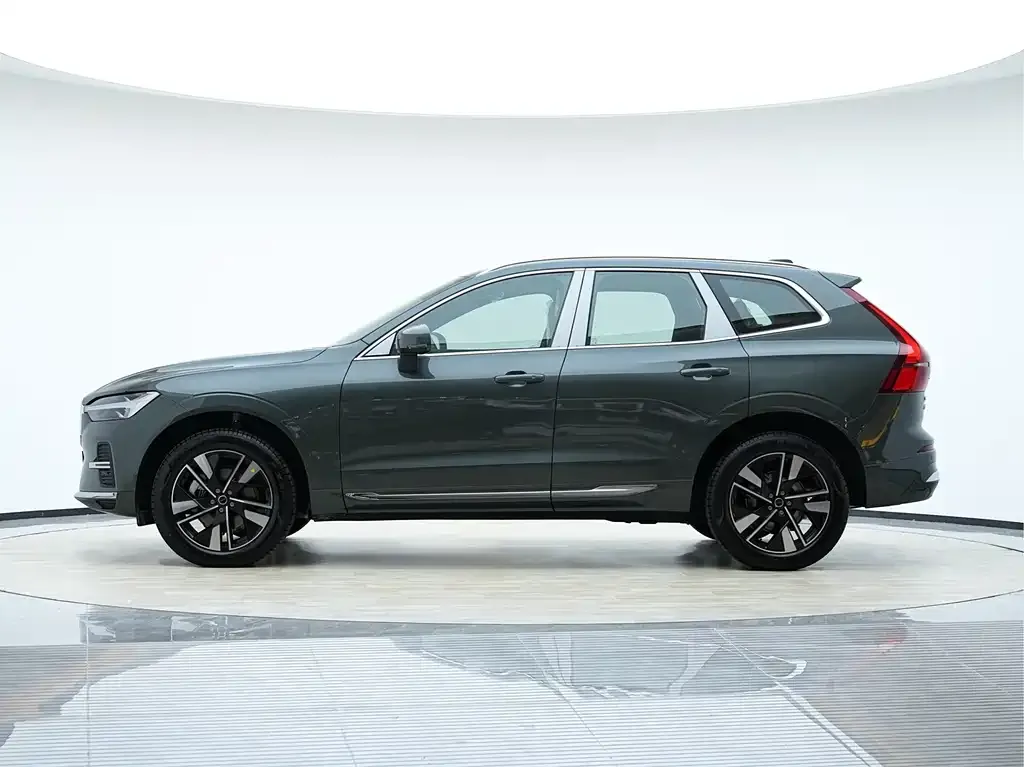 Volvo XC60 — фото 4