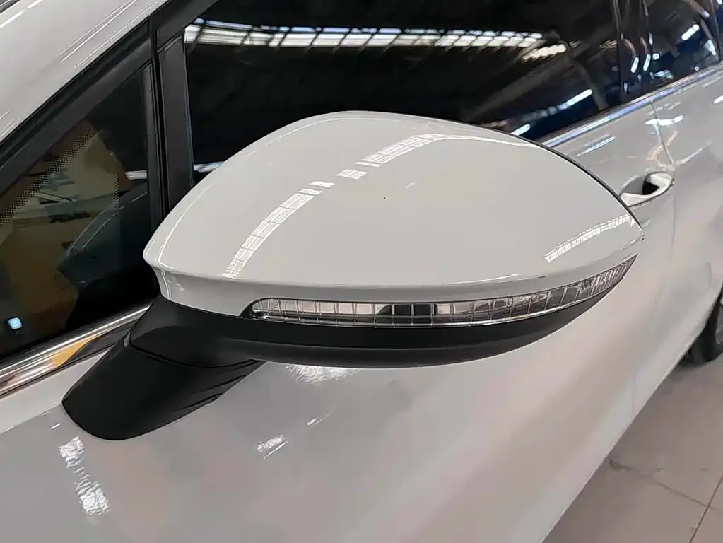 Volkswagen Golf 2022 из CN, фото 7