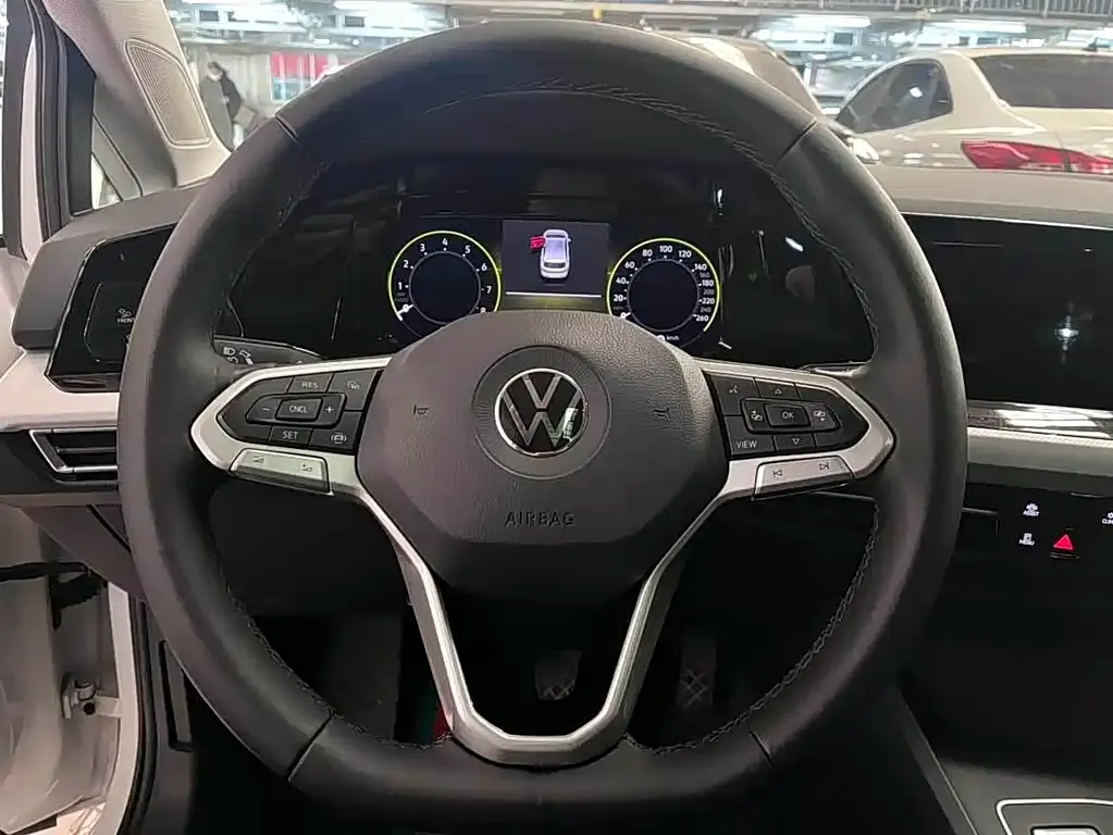 Volkswagen Golf 2022 из CN, фото 5