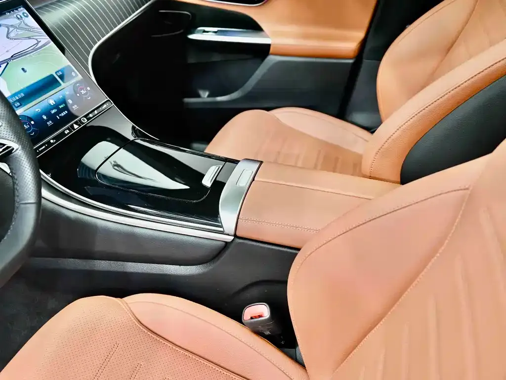 Mercedes-Benz GLC 2024 из CN, фото 5