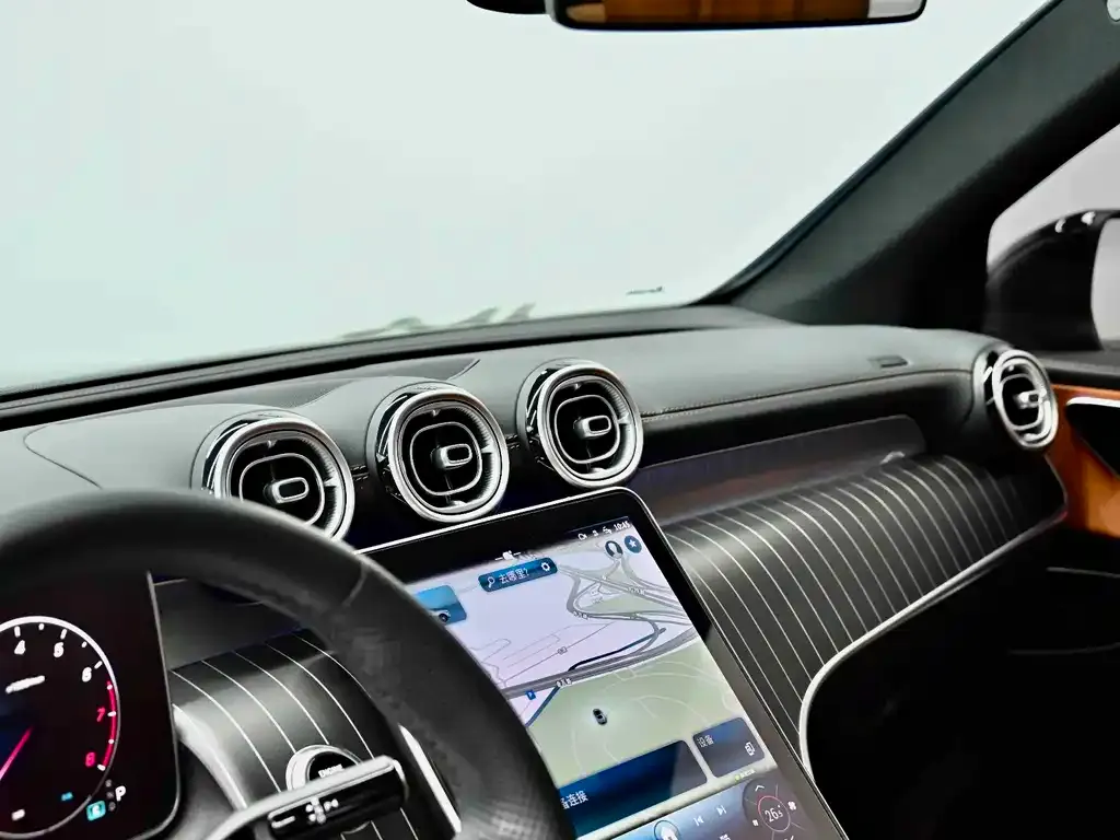 Mercedes-Benz GLC 2024 из CN, фото 8