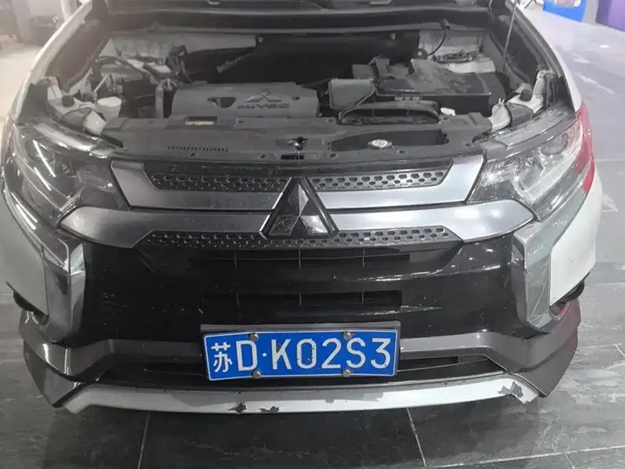 Mitsubishi Outlander 2021 из CN, фото 10