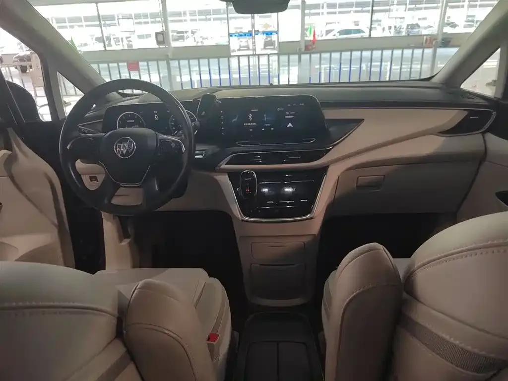 Buick GL8 2023 из CN, фото 10