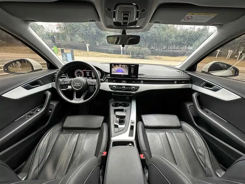 Audi A4L 2022 из CN, фото 8