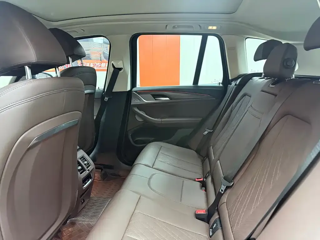 BMW X3 2024 из CN, фото 7