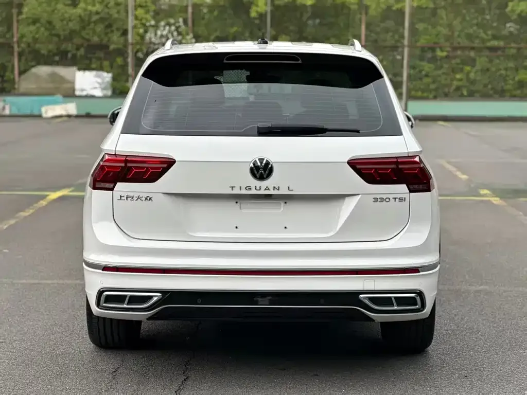 Volkswagen Tiguan L — фото 6