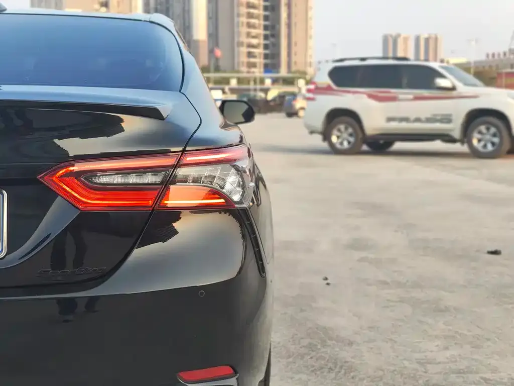 Toyota Camry 2023 из CN, фото 4