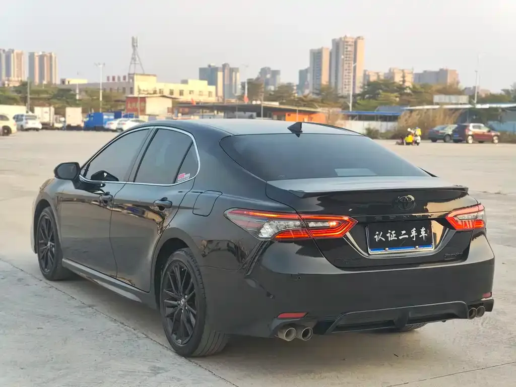 Toyota Camry 2023 из CN, фото 5