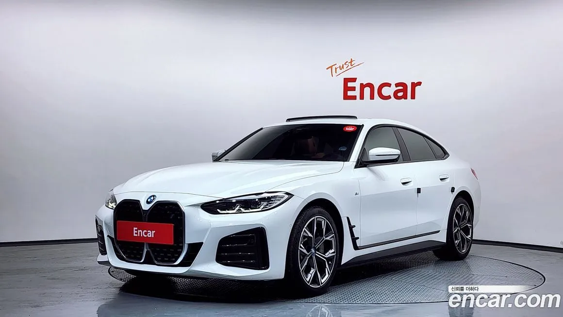 BMW i4 2022 из KR, фото 1