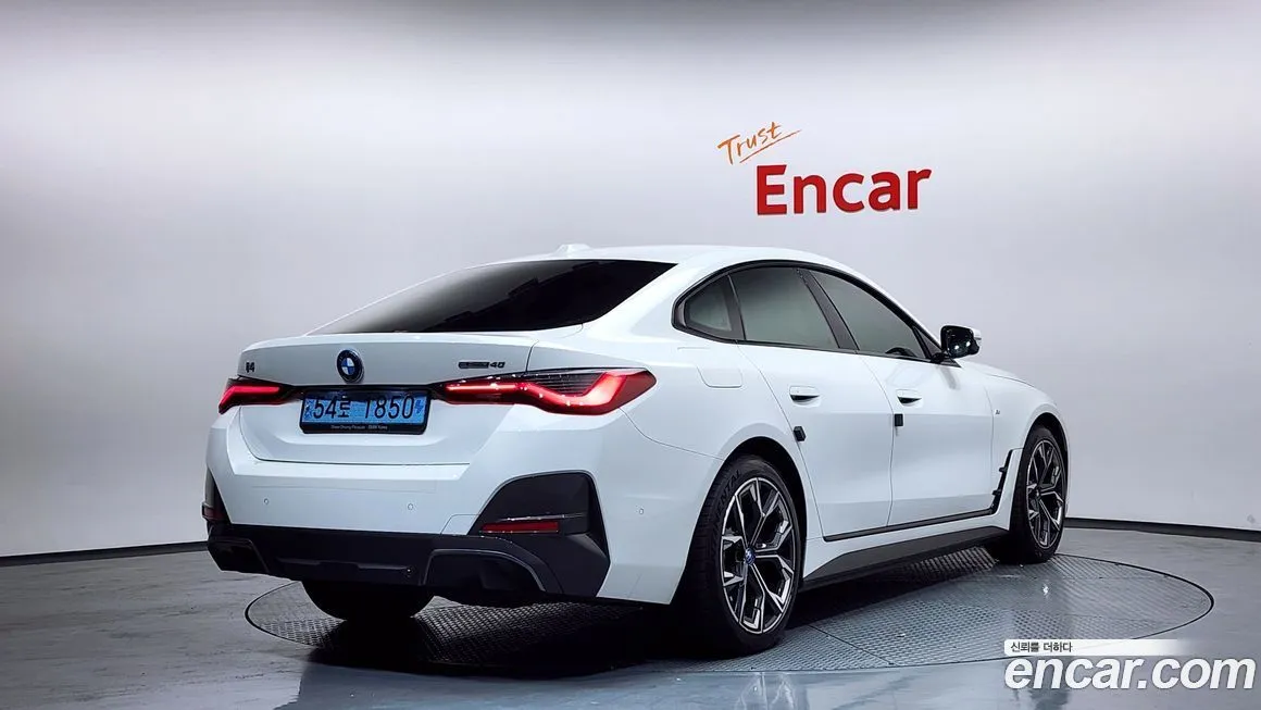 BMW i4 2022 из KR, фото 4