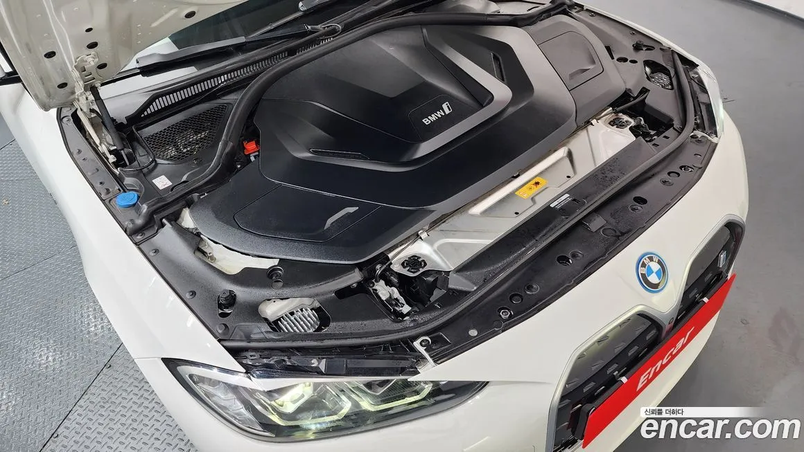 BMW i4 2022 из KR, фото 6