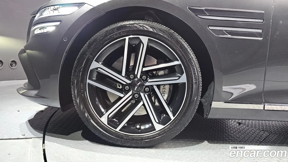Genesis G80 — фото 10