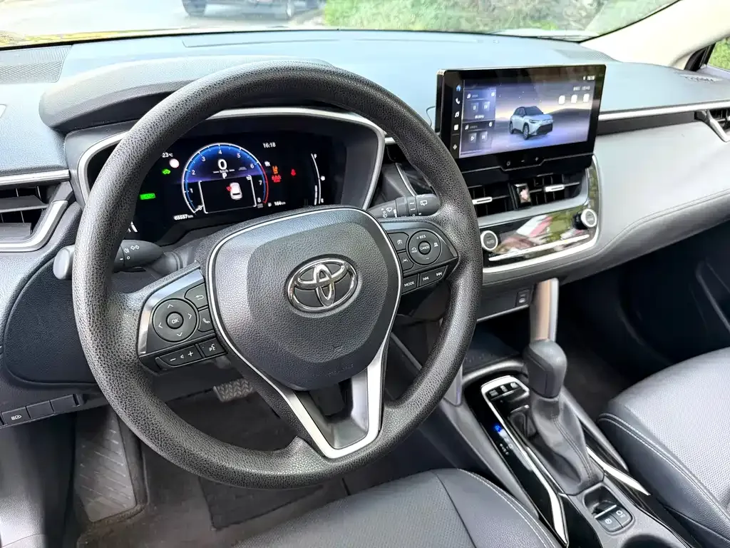 Toyota Frontlander 2023 из CN, фото 4