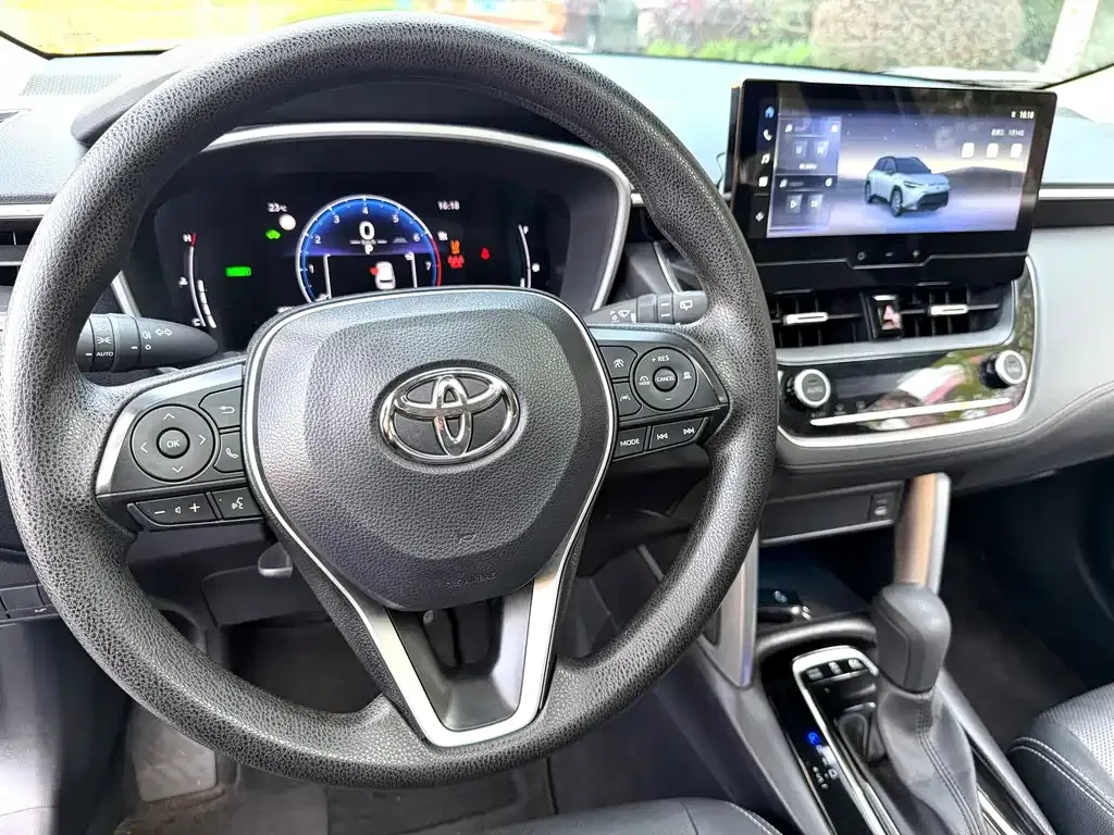 Toyota Frontlander 2023 из CN, фото 2