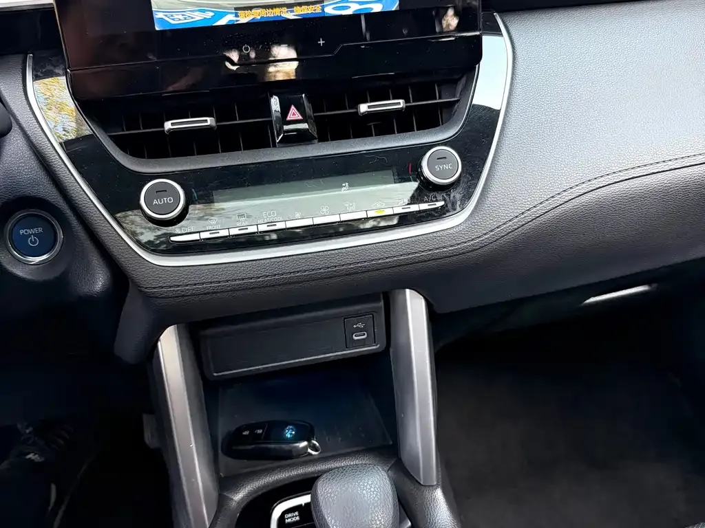 Toyota Frontlander 2023 из CN, фото 5