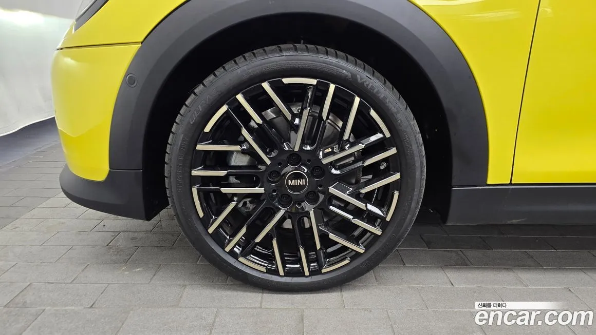 Mini Cooper 2025 из KR, фото 10