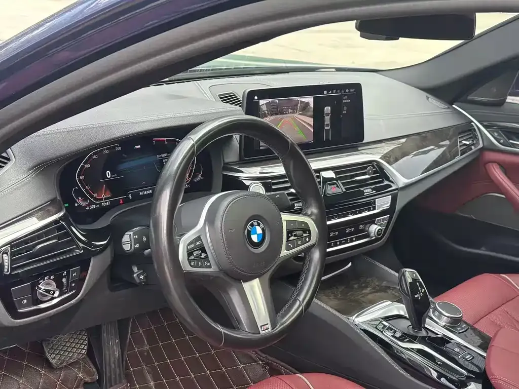BMW 5 Series 2021 из CN, фото 2