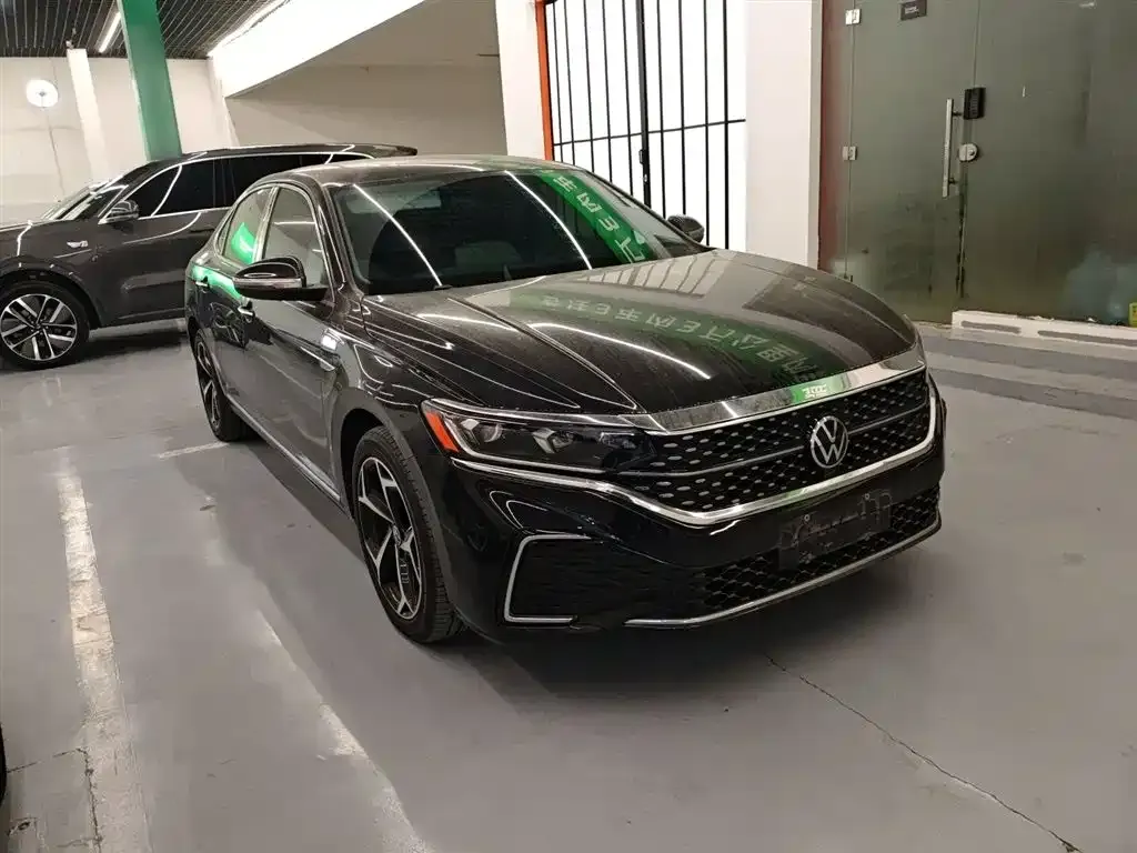 Volkswagen Passat 2023 из CN, фото 7