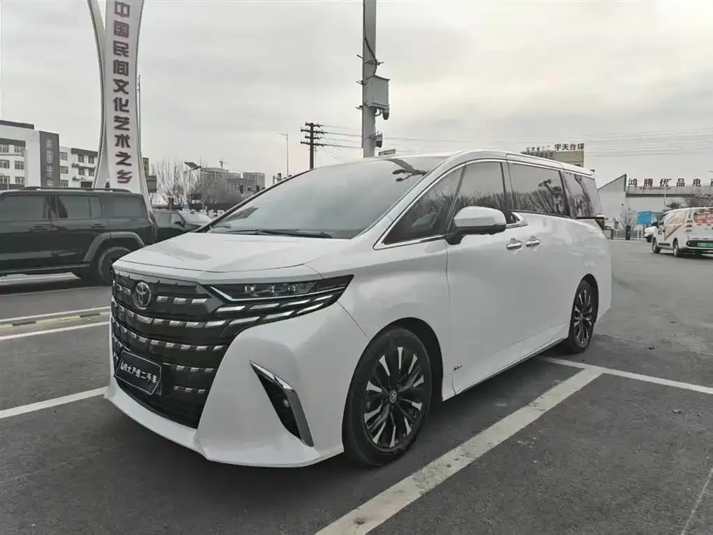 Toyota Alphard 2024 из CN, фото 1