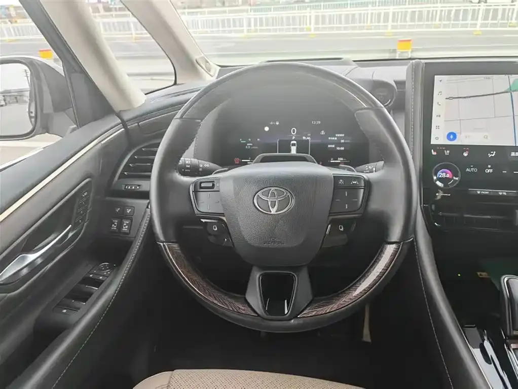 Toyota Alphard 2024 из CN, фото 4