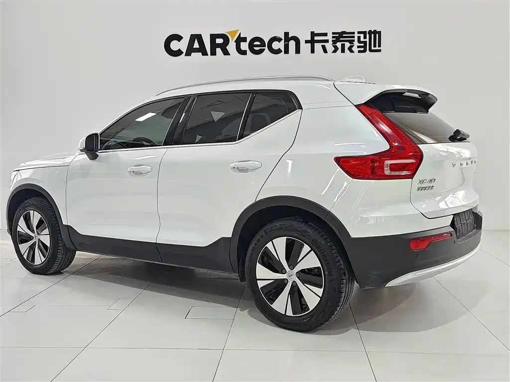 Volvo XC40 2023 из CN, фото 10