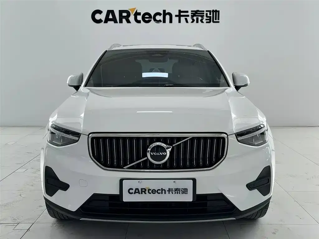 Volvo XC40 2023 из CN, фото 3