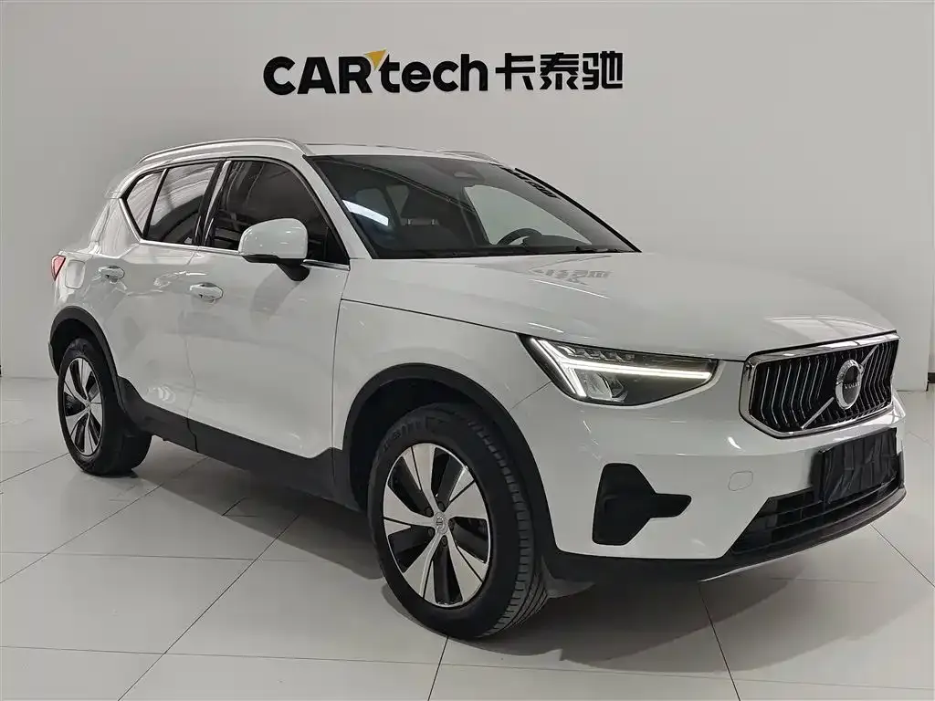 Volvo XC40 2023 из CN, фото 9