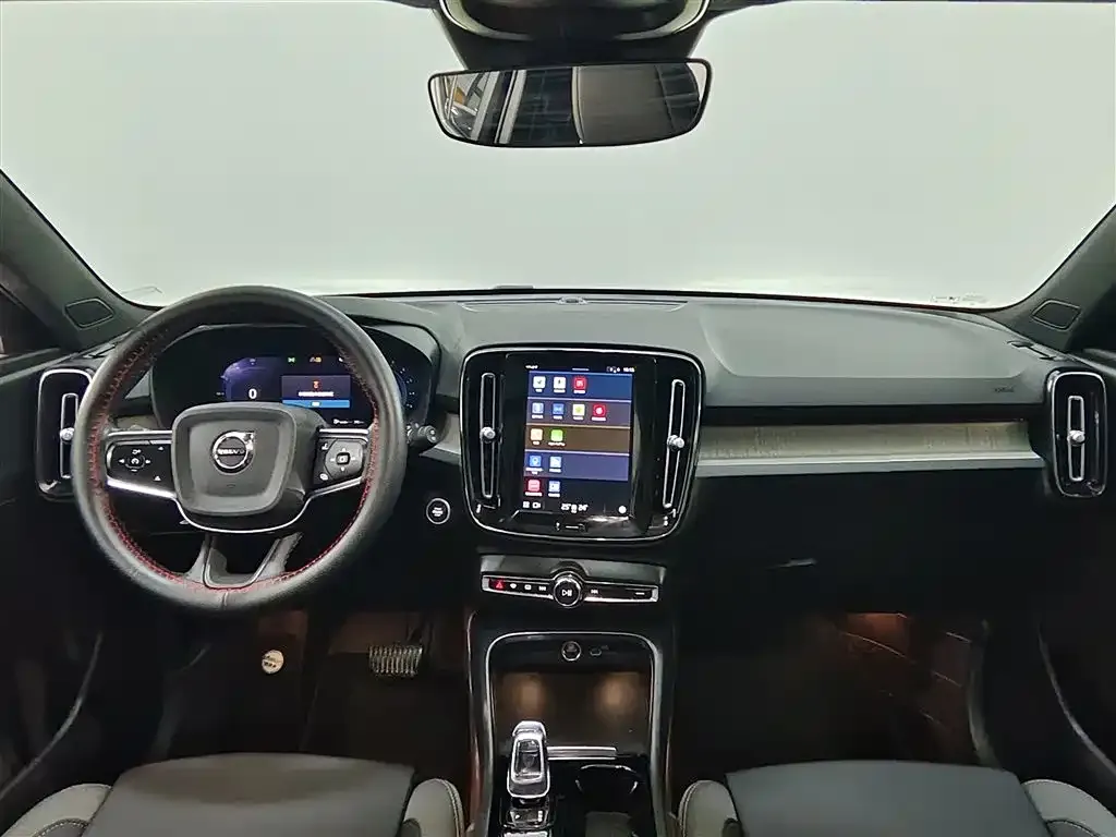 Volvo XC40 2023 из CN, фото 4