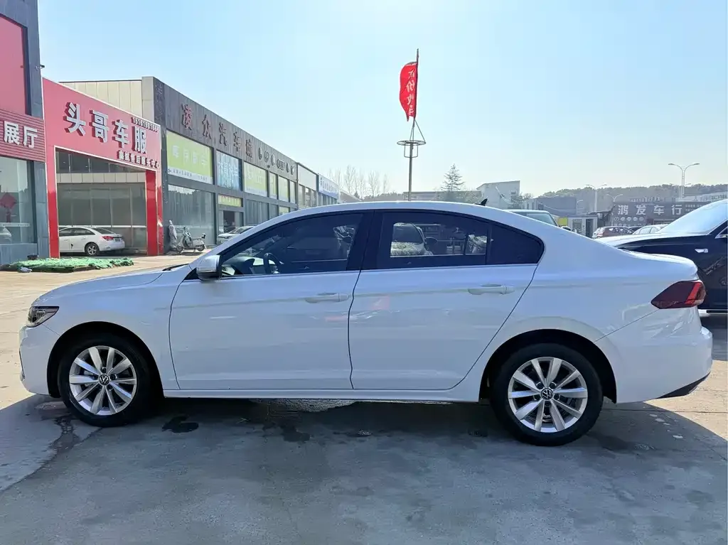 Volkswagen Bora 2022 из CN, фото 5