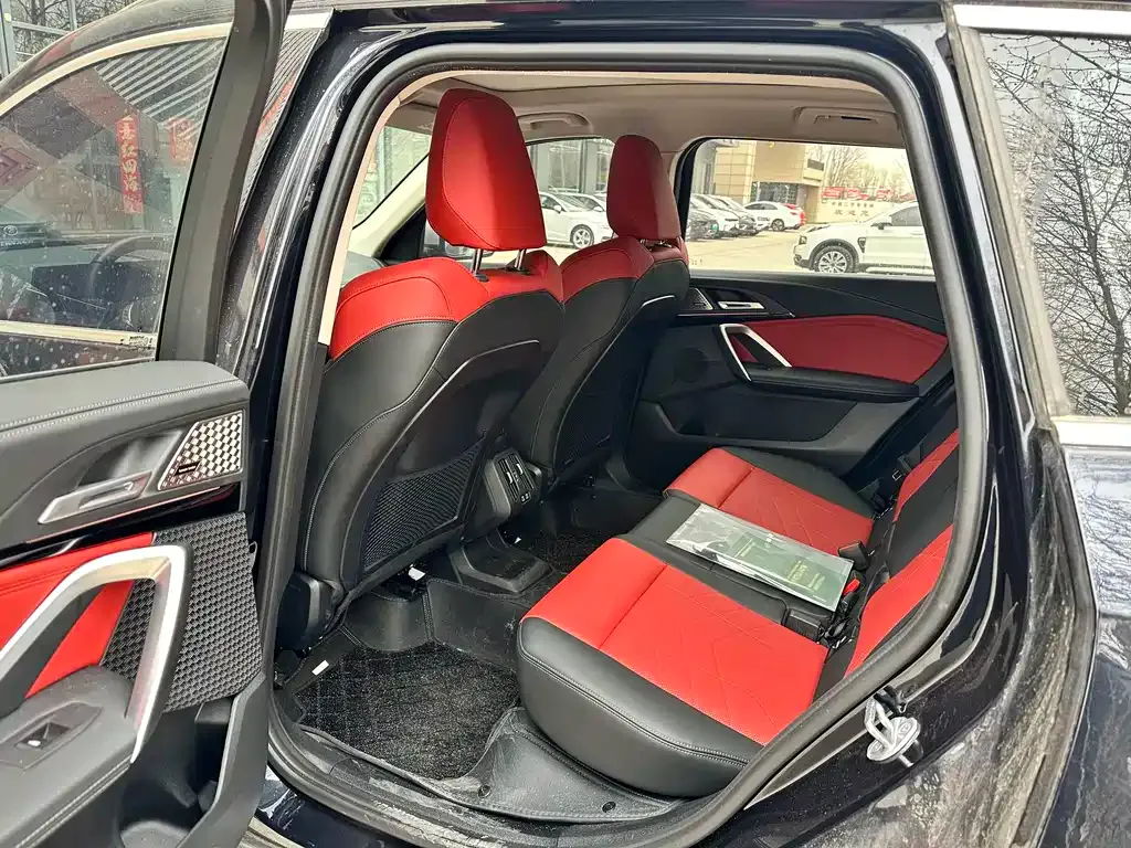 BMW X1 2024 из CN, фото 6