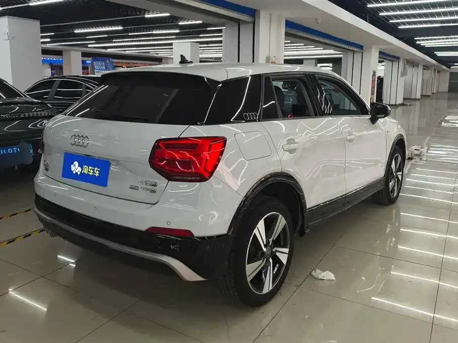Audi Q2L 2021 из CN, фото 4