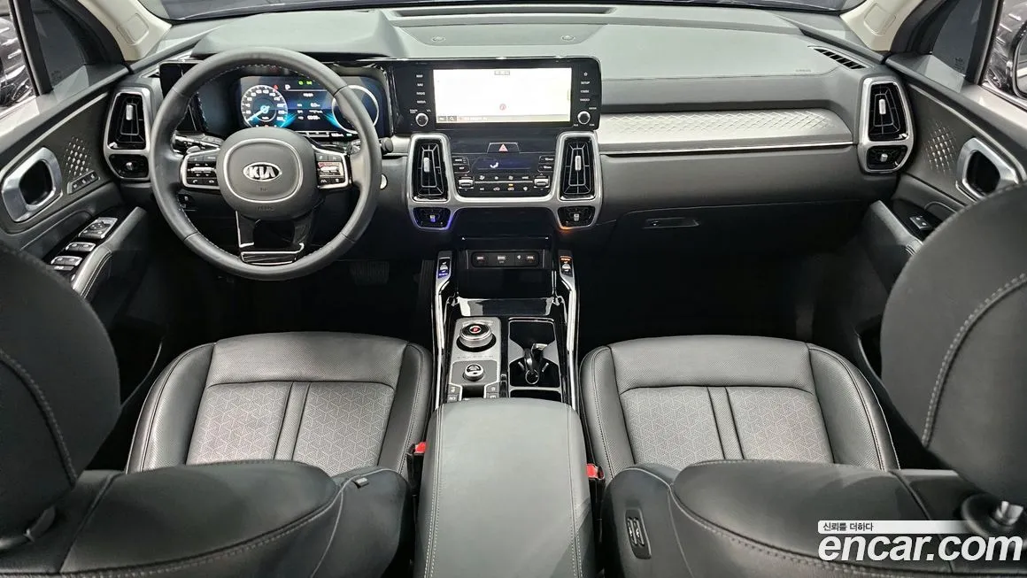 Kia Sorento — фото 7