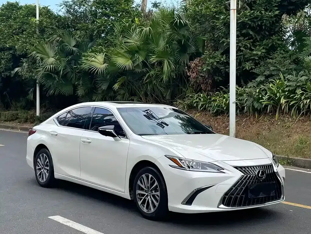 Lexus ES 2023 из CN, фото 4