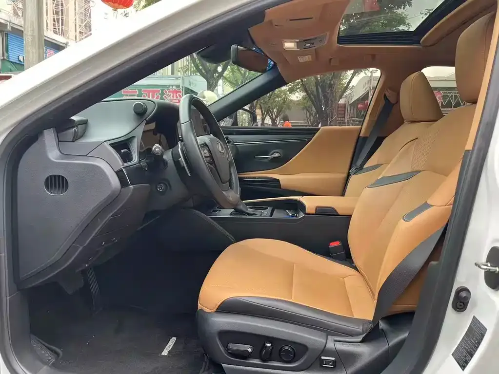 Lexus ES 2023 из CN, фото 7