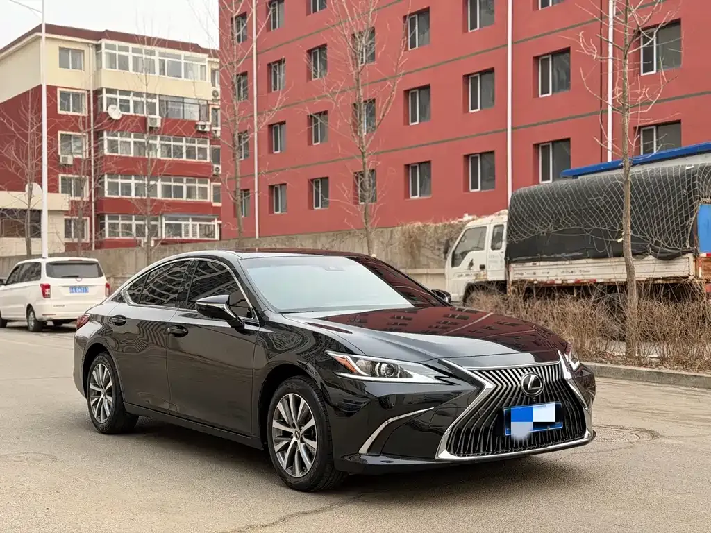 Lexus ES 2021 из CN, фото 7