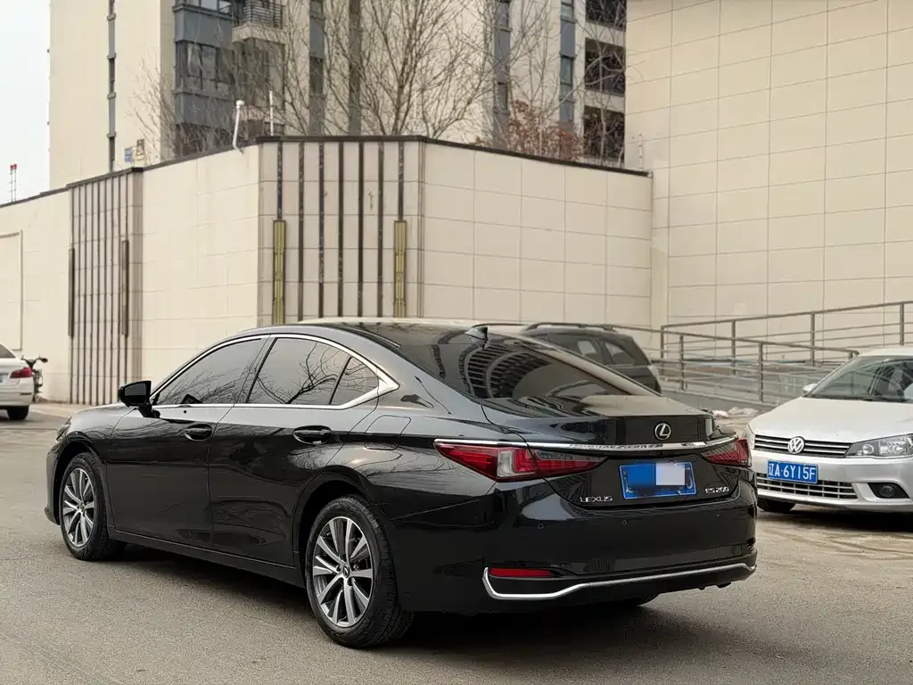 Lexus ES 2021 из CN, фото 2
