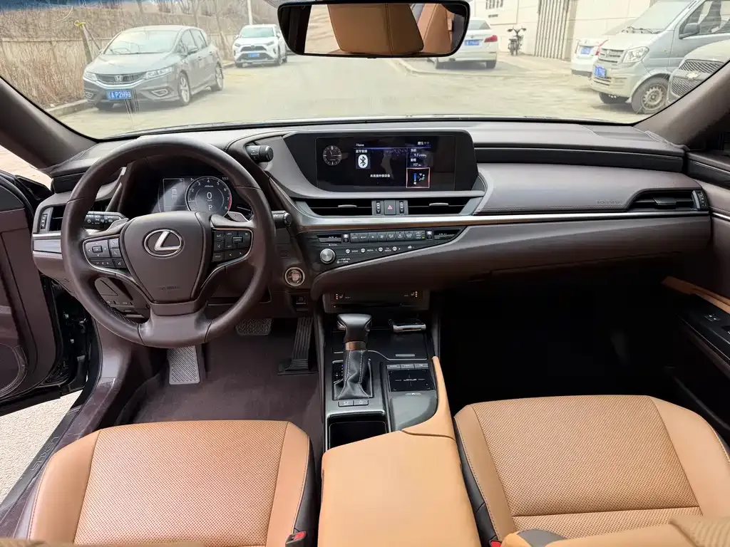 Lexus ES 2021 из CN, фото 9