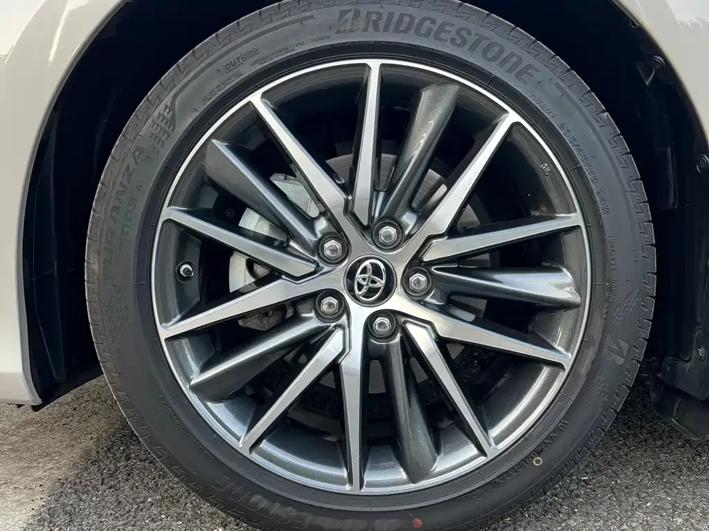 Toyota Camry 2023 из CN, фото 4