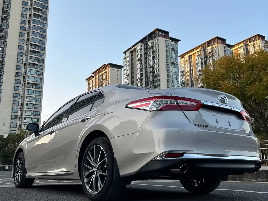 Toyota Camry 2023 из CN, фото 7