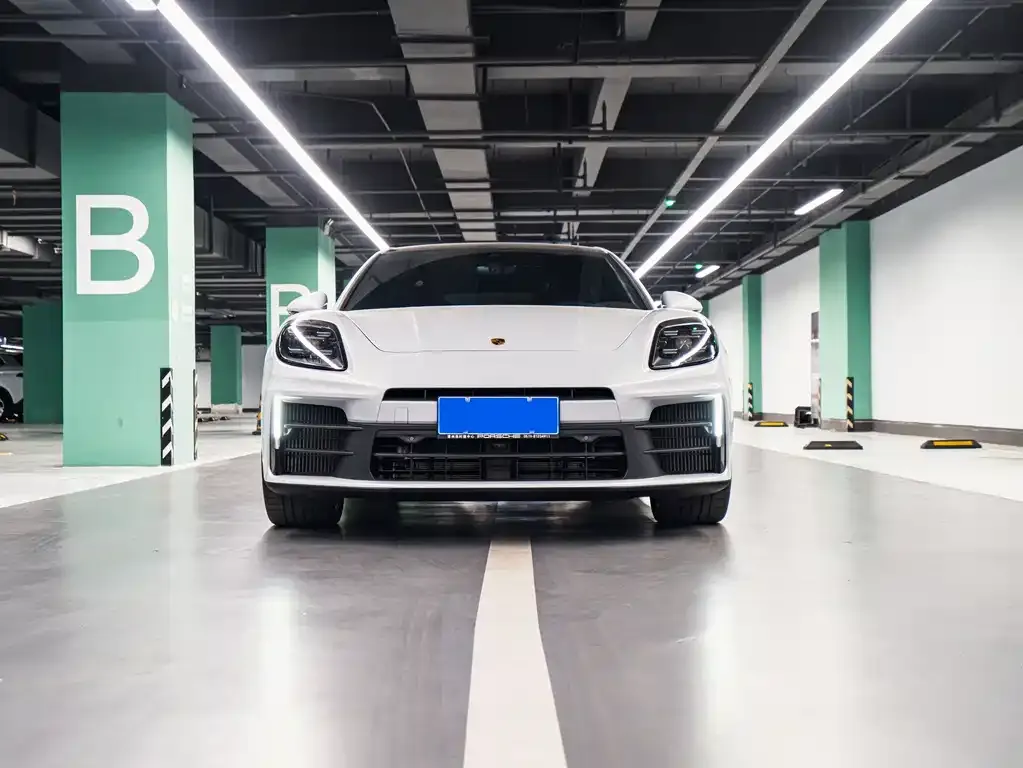 Porsche Panamera 2025 из CN, фото 2