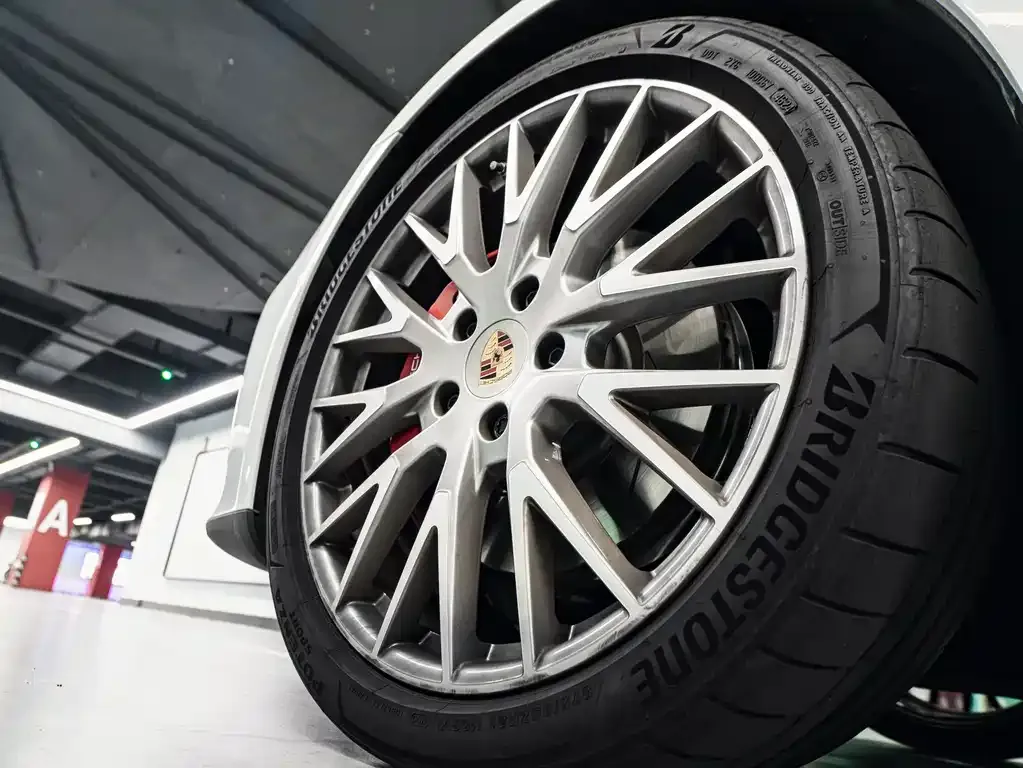Porsche Panamera 2025 из CN, фото 7