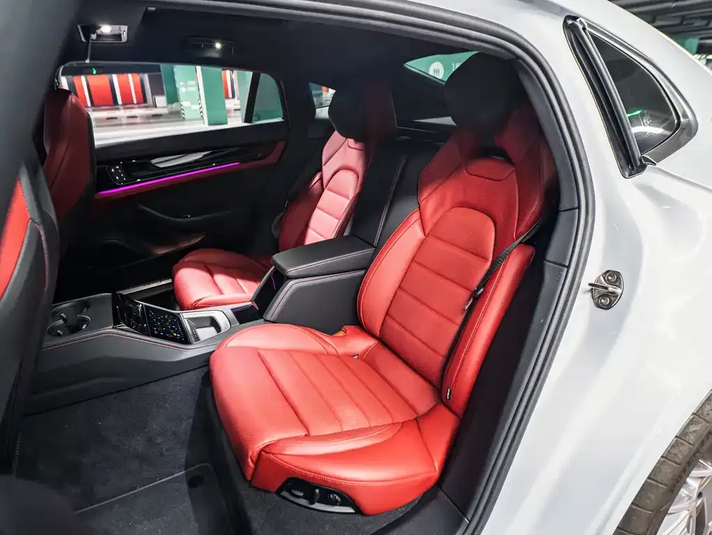 Porsche Panamera 2025 из CN, фото 6