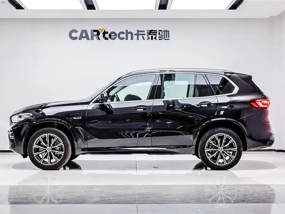 BMW X5 New Energy (Import) 2022 из CN, фото 3