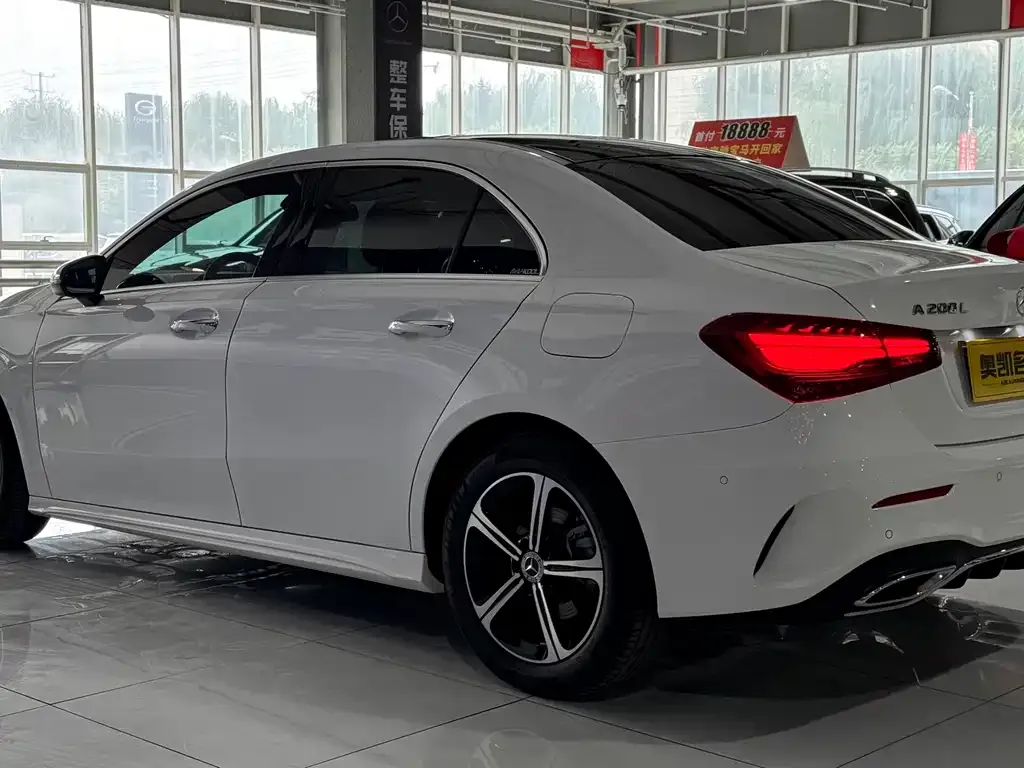 Mercedes-Benz A-Class 2024 из CN, фото 5