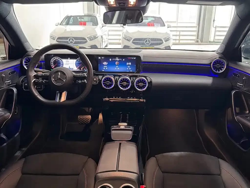 Mercedes-Benz A-Class 2024 из CN, фото 7