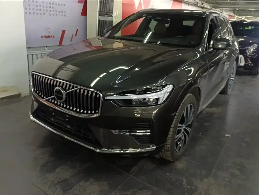 Volvo XC60 2022 из CN, фото 1