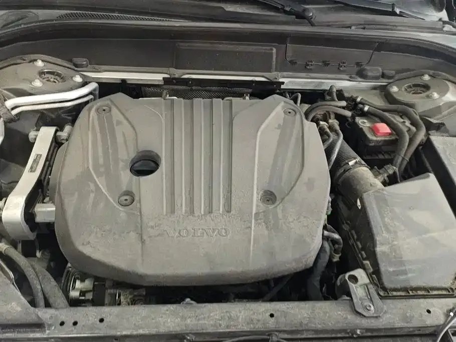 Volvo XC60 2022 из CN, фото 7