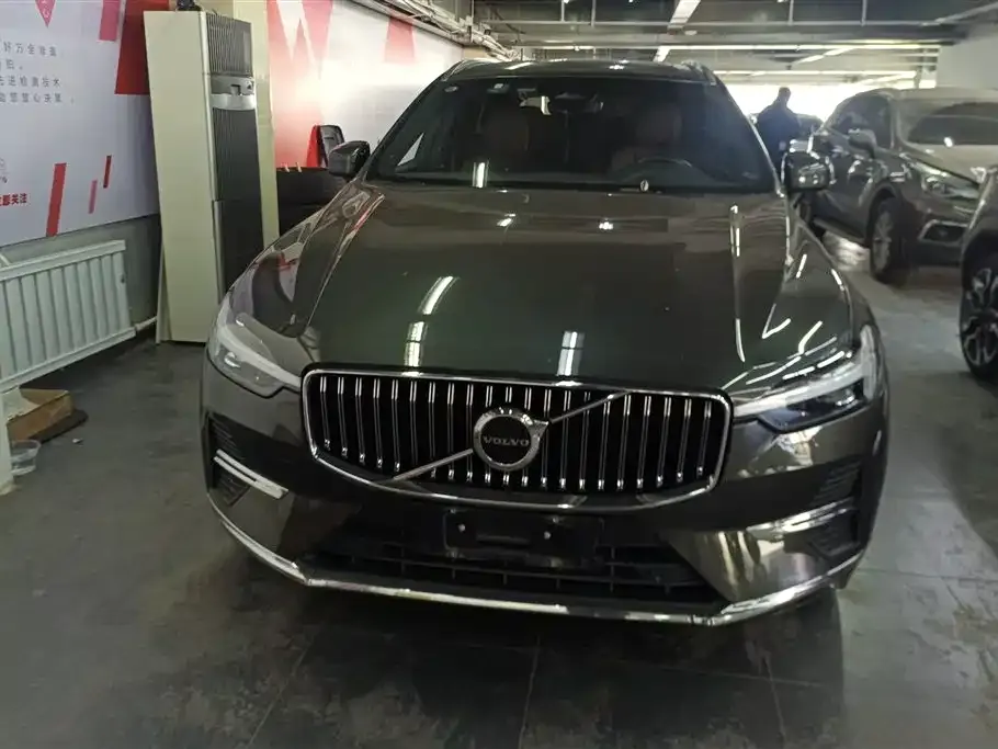 Volvo XC60 2022 из CN, фото 2